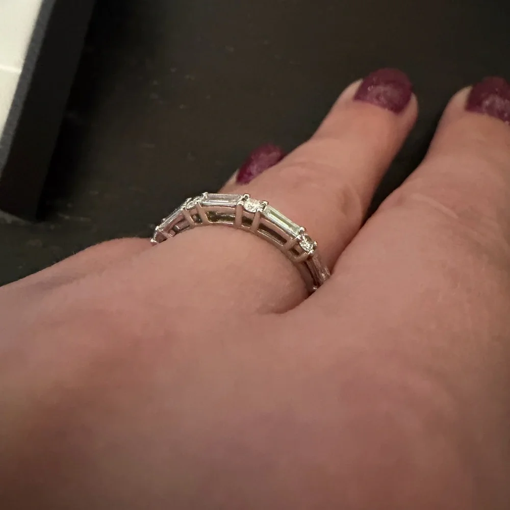 Wedding band - Picture 2 of 5